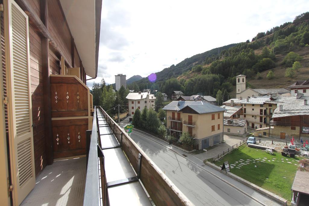 Residence Albergian Pragelato Eksteriør bilde